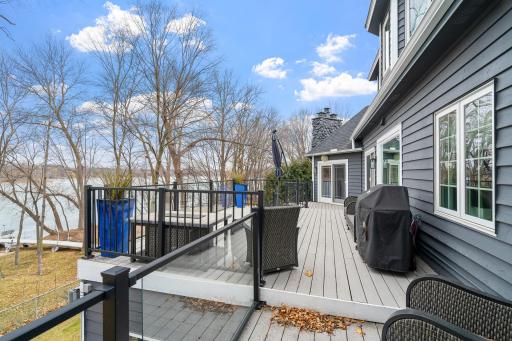 490 Bighorn Drive, Chanhassen, MN 55317