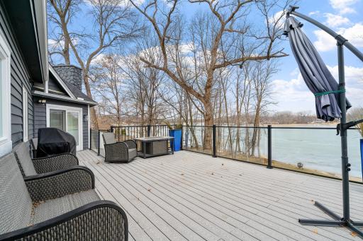 490 Bighorn Drive, Chanhassen, MN 55317