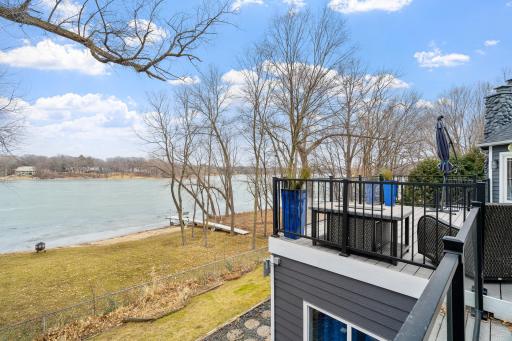 490 Bighorn Drive, Chanhassen, MN 55317