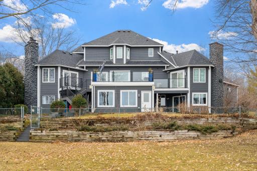 490 Bighorn Drive, Chanhassen, MN 55317