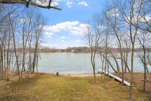 490 Bighorn Drive, Chanhassen, MN 55317