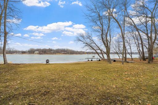 490 Bighorn Drive, Chanhassen, MN 55317