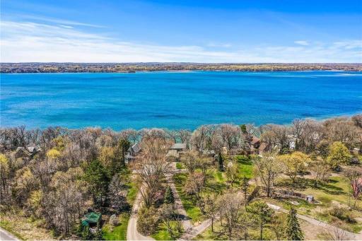 9777 103rd Street NW, Annandale, MN 55302