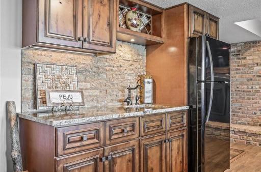 9777 103rd Street NW, Annandale, MN 55302