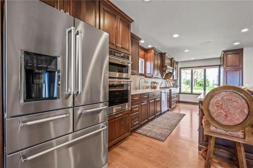 9777 103rd Street NW, Annandale, MN 55302