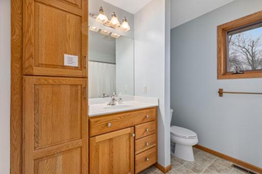 Upper Level Full Bathroom 3 Adjoining Bedroom 3