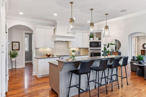 13567 Essex Place, Minnetonka, MN 55305