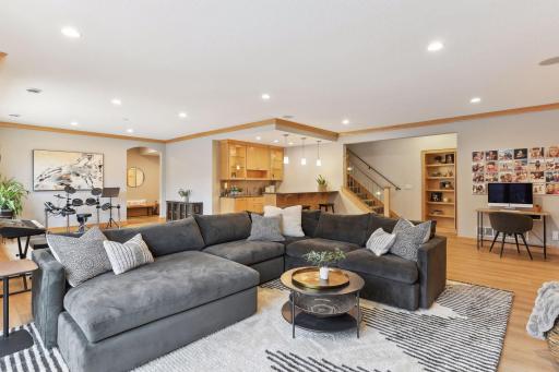 13567 Essex Place, Minnetonka, MN 55305
