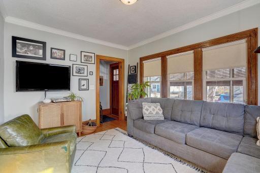 8-web-or-mls-19th Ave S-008.jpg