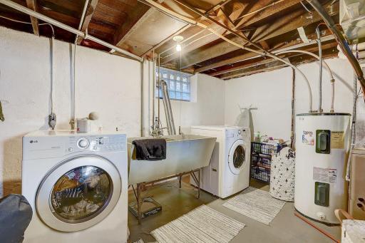 32-web-or-mls-19th Ave S-032.jpg