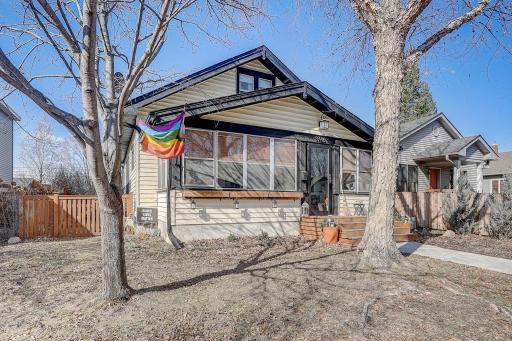 1-web-or-mls-19th Ave S-001.jpg