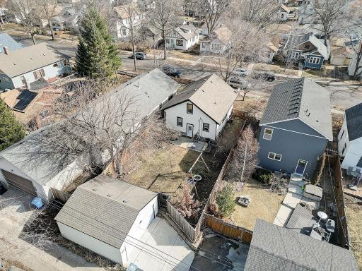 61-web-or-mls-19th Ave S-061.jpg