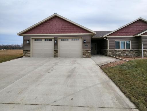 1403 W Fairview Avenue, Olivia, MN 56277