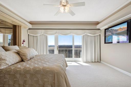 Primary Suite w/deck