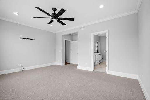 35-web-or-mls-21412 Crescent Curve-35.jpg
