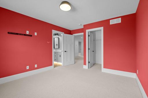 42-web-or-mls-21412 Crescent Curve-42.jpg