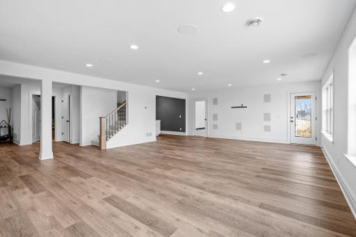 53-web-or-mls-21412 Crescent Curve-53.jpg