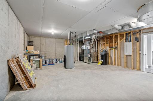 65-web-or-mls-21412 Crescent Curve-65.jpg