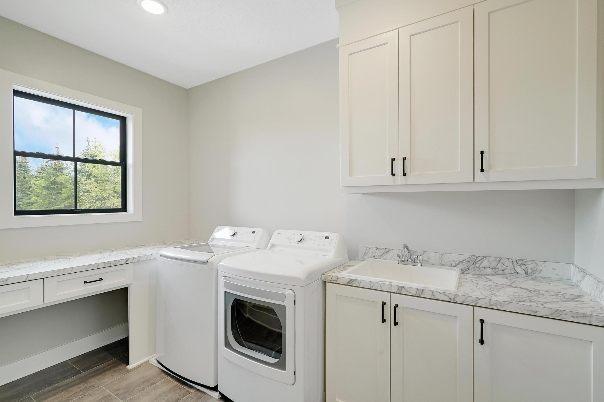 Photos taken from another similar home recently built by JPC Custom Homes>>future "to-be-built" home will have varying details, specs and finishes based on those clients selections