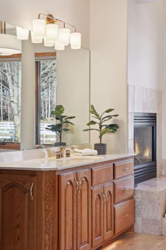 Primary Suite Bath w/Fireplace