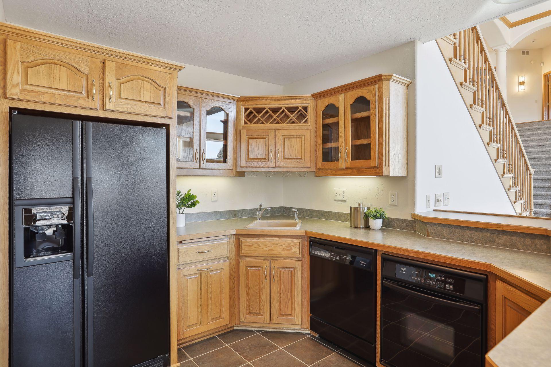 Lower Level Kitchen/Bar