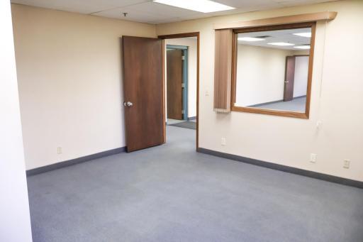 Interior - office photo.jpeg