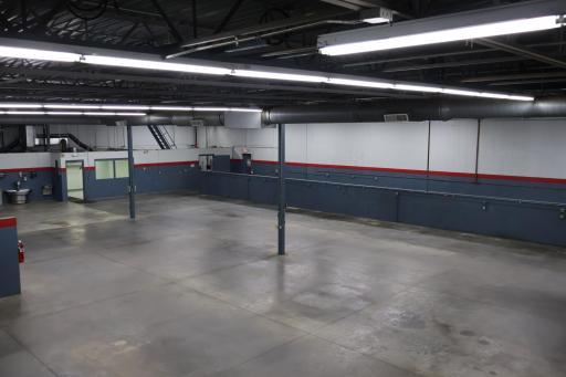 Interior - warehouse and manufacturing area 9.jpeg