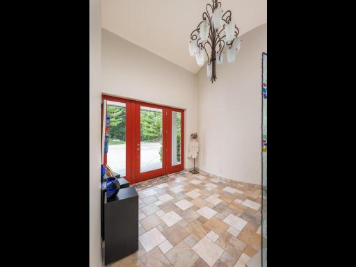 1300 Deerwood Drive, Saint Paul, MN 55123