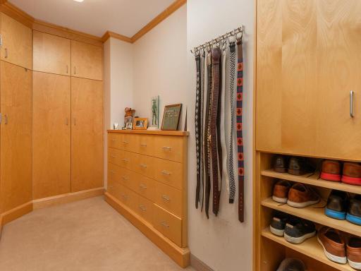 1300 Deerwood Drive, Saint Paul, MN 55123