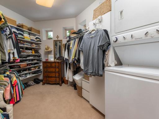 1300 Deerwood Drive, Saint Paul, MN 55123