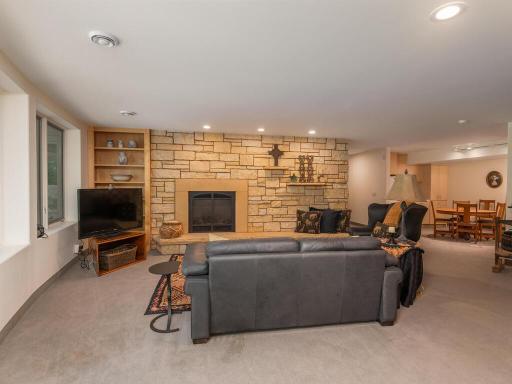 1300 Deerwood Drive, Saint Paul, MN 55123