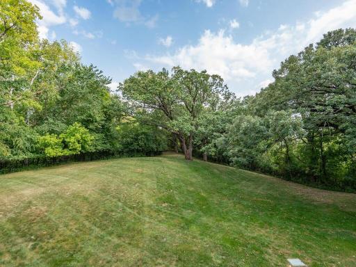 1300 Deerwood Drive, Saint Paul, MN 55123