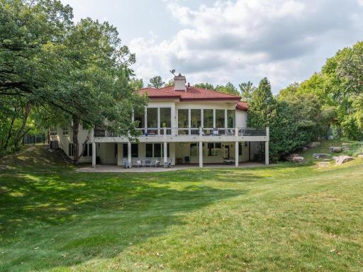 1300 Deerwood Drive, Saint Paul, MN 55123