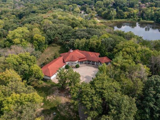 1300 Deerwood Drive, Saint Paul, MN 55123