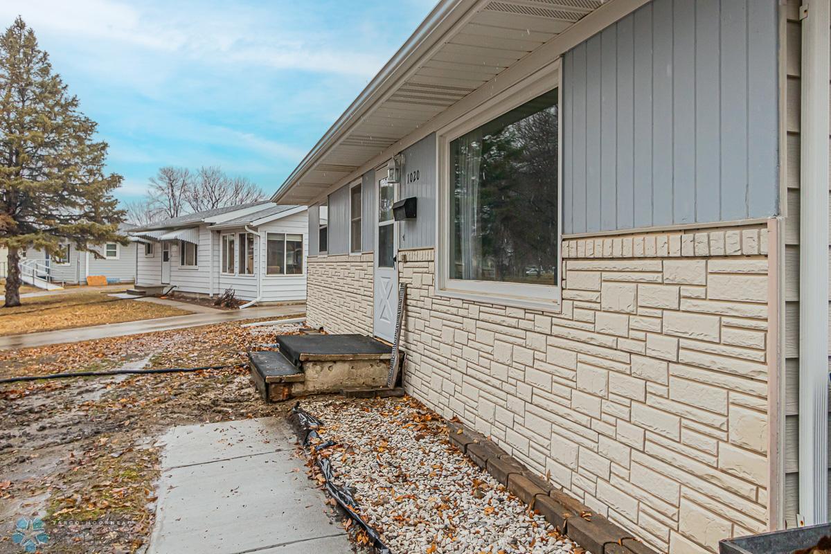 1020 19th St N, Moorhead, MN 56560-33.jpg