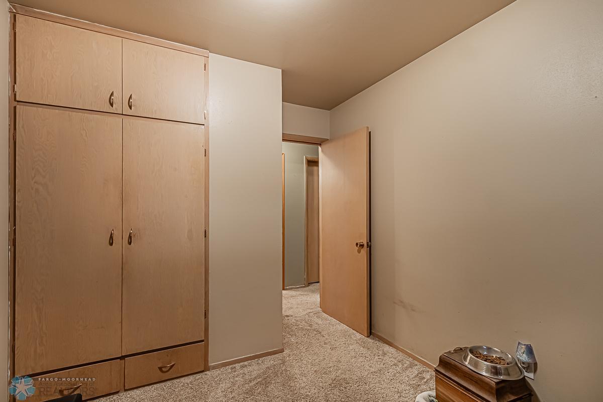 1020 19th St N, Moorhead, MN 56560-06.jpg