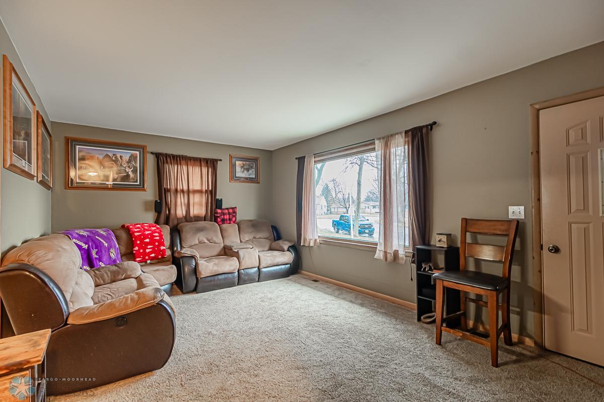 1020 19th St N, Moorhead, MN 56560-03.jpg