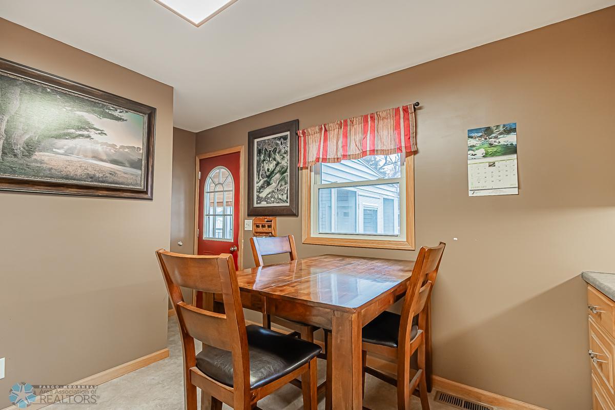 1020 19th St N, Moorhead, MN 56560-22.jpg