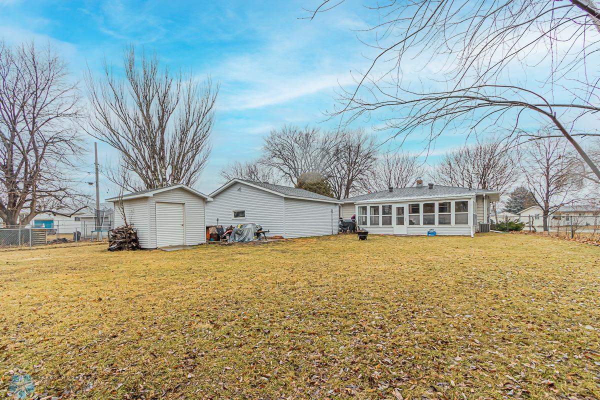 1020 19th St N, Moorhead, MN 56560-27.jpg