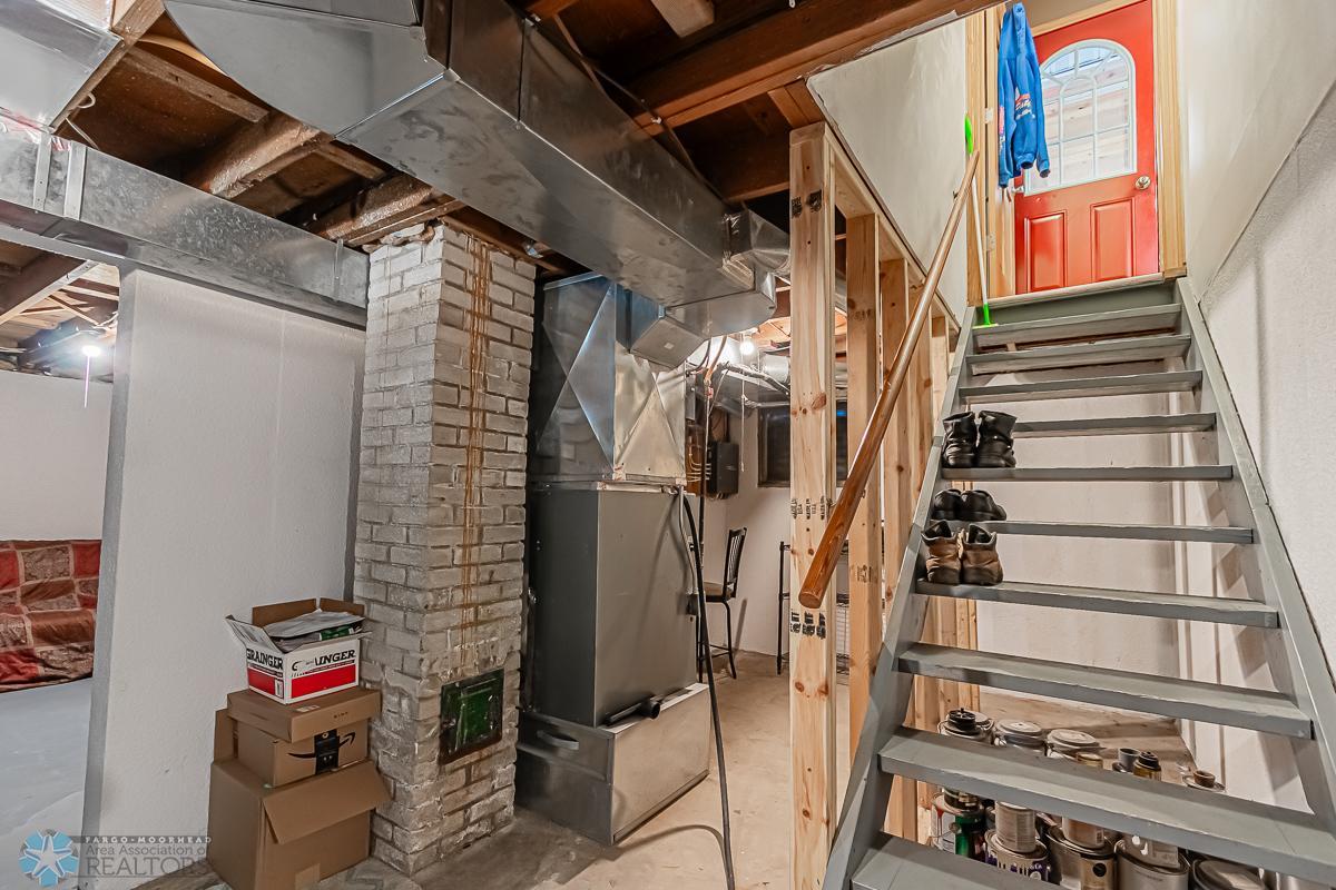 1020 19th St N, Moorhead, MN 56560-15.jpg
