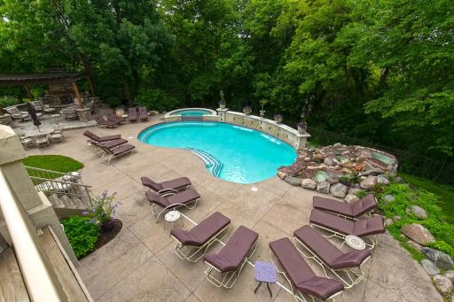 11343 Entrevaux Drive, Eden Prairie, MN 55347