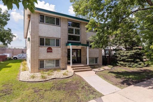 3226 Minnehaha Avenue S, Minneapolis, MN 55406