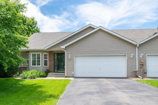 Photo for 1255 Langewood Drive, Mound, MN 55364 - Listing #6487603 Spacious 3 bedroom, plus office, townhome offers many builder upgrades and very comfortable one level living. The home has a newer roof with architectural shingles, mature landscaping, lawn sprinkler system and large two stall garage.