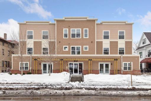 617 10th exterior.jpg