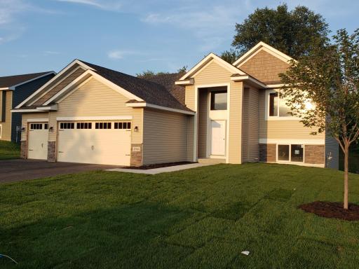 The LaSalle plan by Drake Construction Inc offers 3 Bedrooms, 2 Baths and 1365 Square Feet on the main level plus a full walkout basement for future expansion.