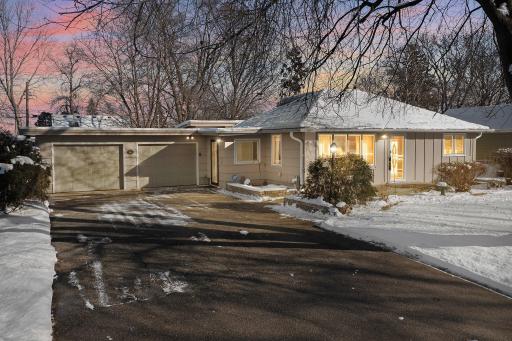 4748 Edgewood Avenue N, Crystal, MN 55428