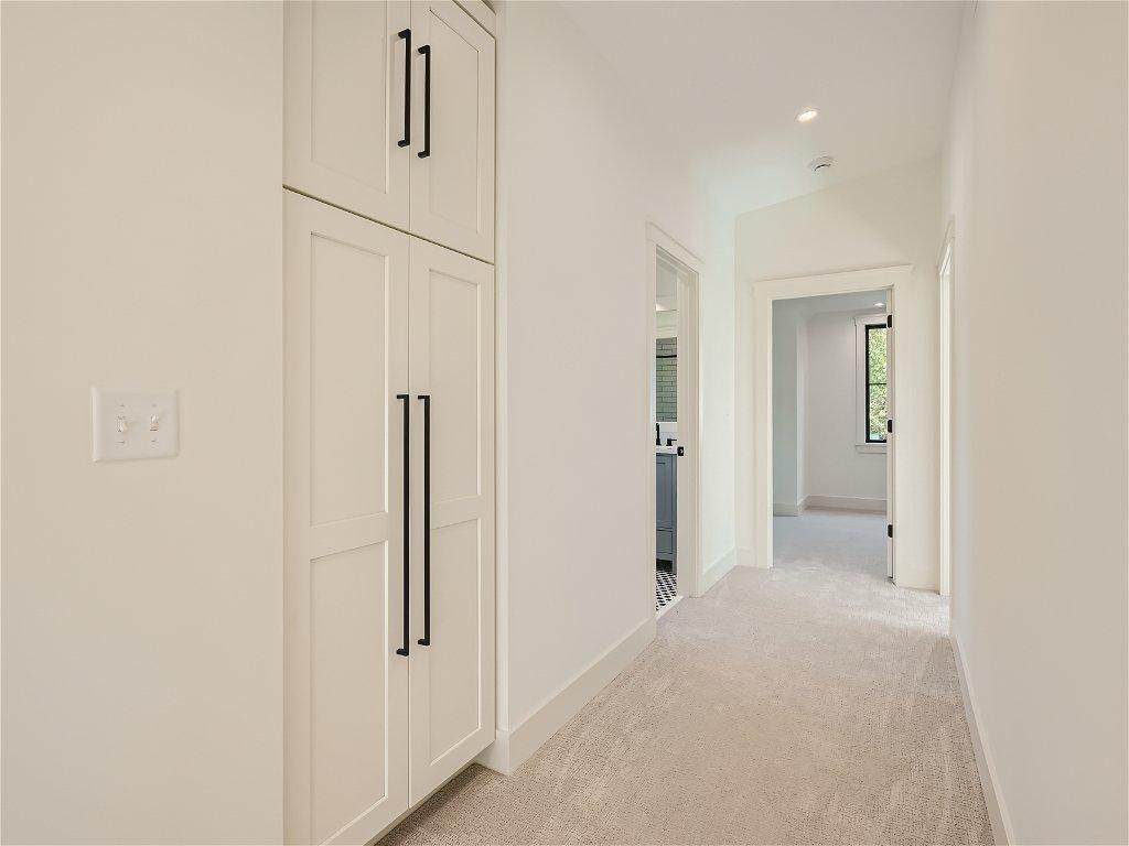 2nd Floor Hallway leading to bedrooms!