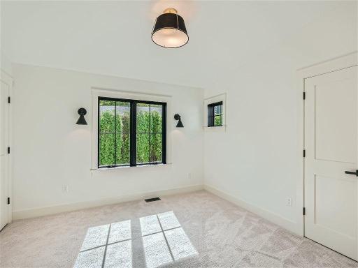 2nd floor bedroom