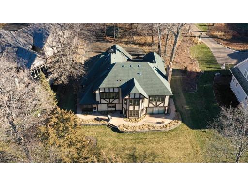 28040 Woodside Rd, Excelsior, MN 55331