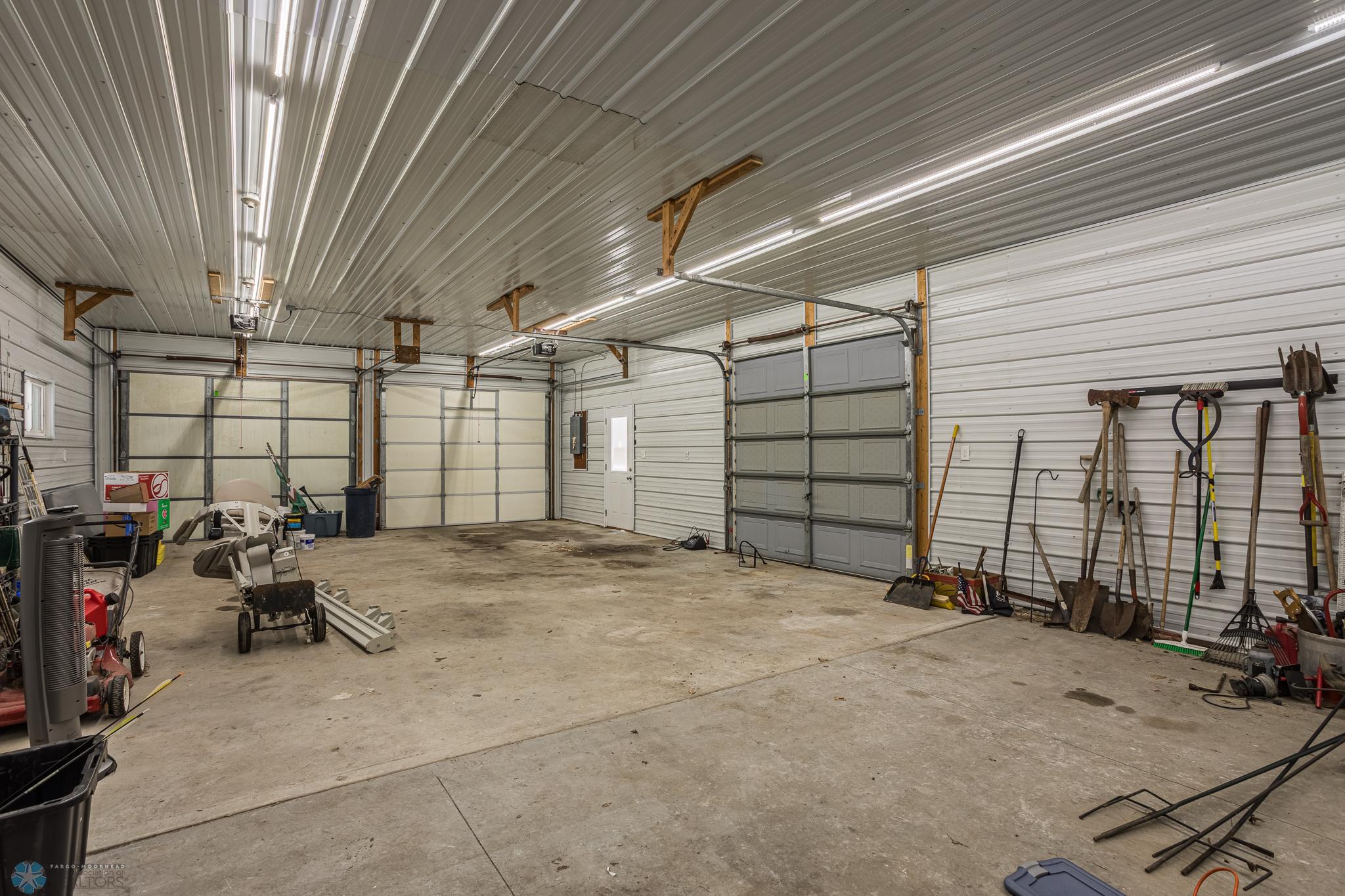 Garage 2.jpg